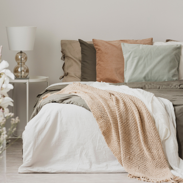 Bedroom lighting and decor